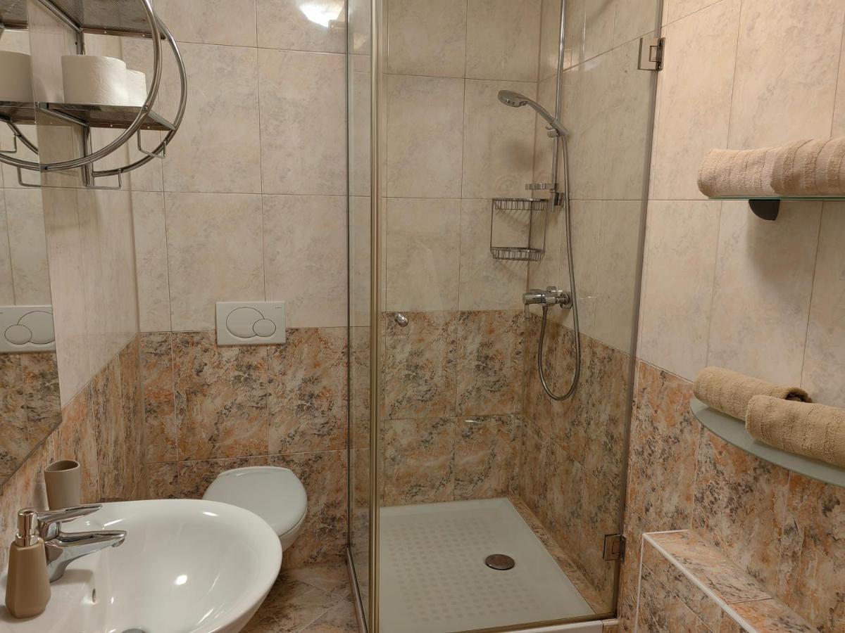 Sea View Apartment & Studio Apartment Bruno Umag Exterior foto
